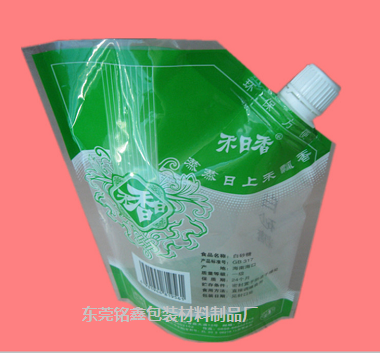 吸嘴自立袋,東莞吸嘴自立袋,東莞銘鑫包裝材料制品廠