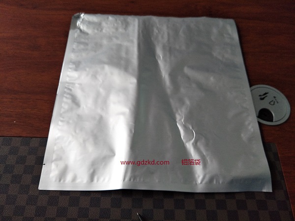 鋁箔袋，鋁箔袋廠家，防靜電鋁箔袋，東莞銘鑫包裝材料制品廠